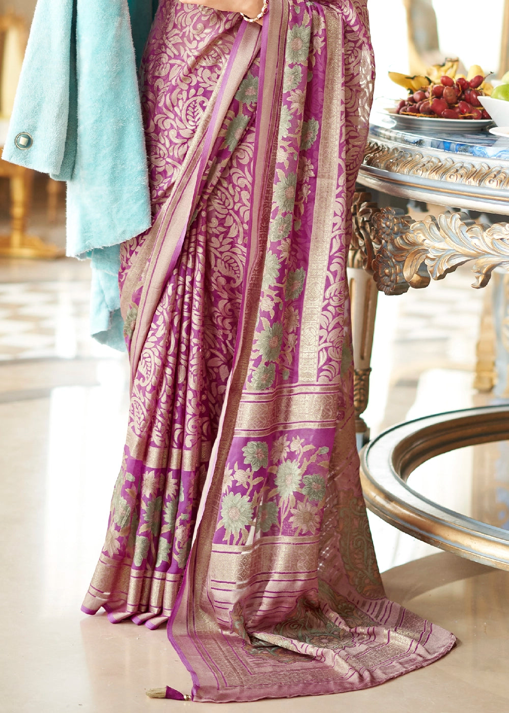 Floral Zari Weave Saree-004