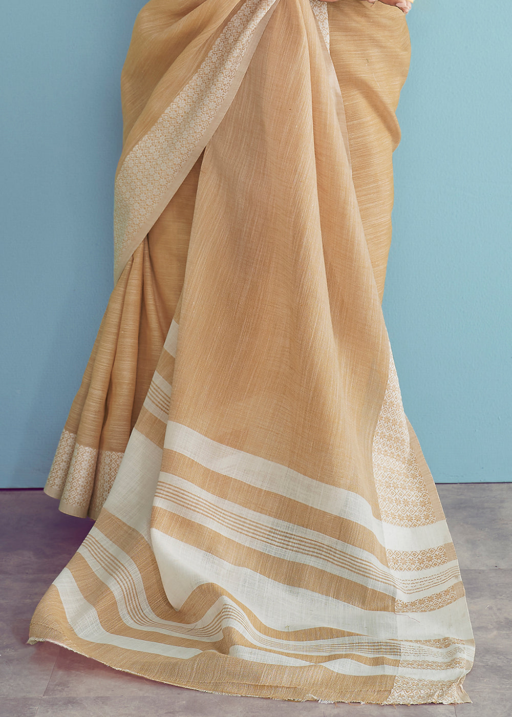 Soft Linen Saree with Chikankari Woven Border-003