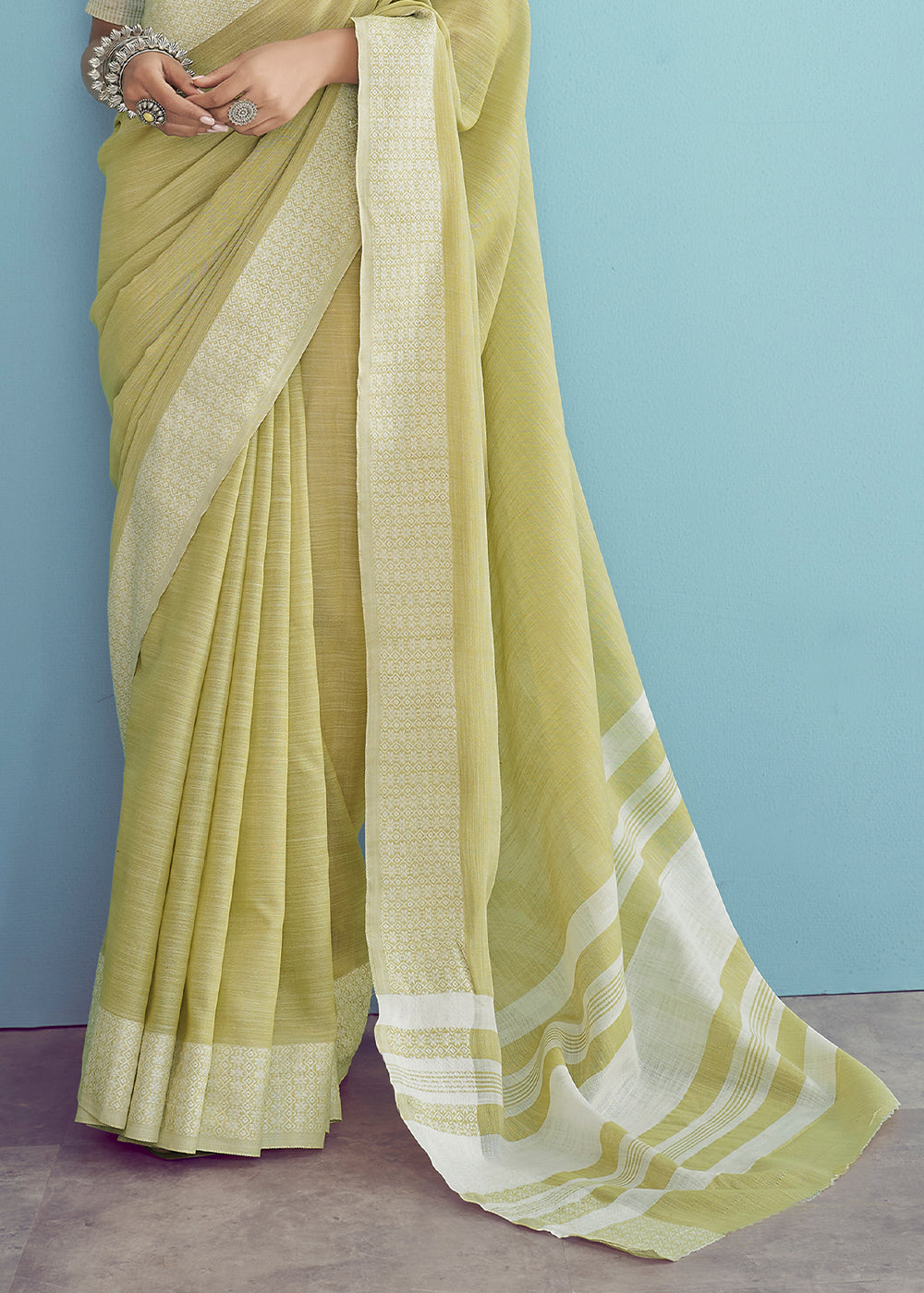 Soft Linen Saree with Chikankari Woven Border-005