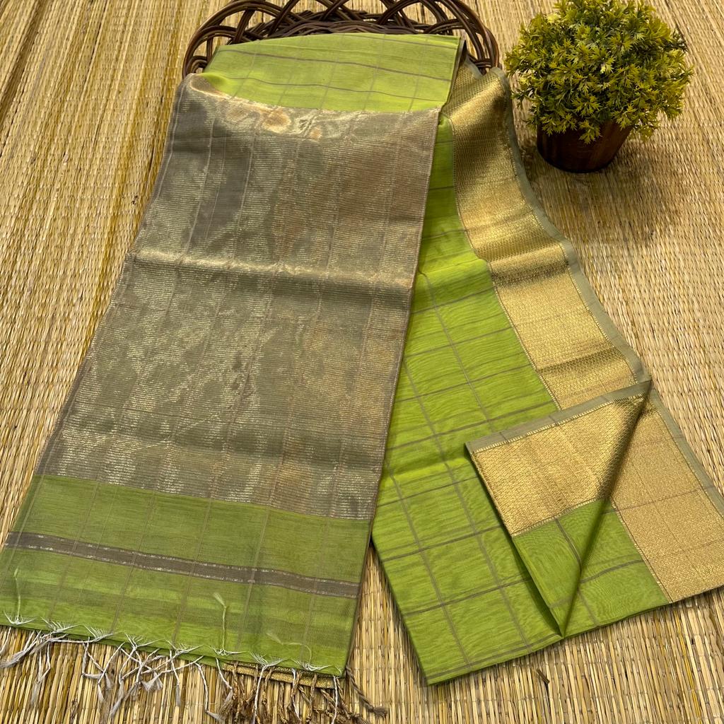 Maheshwari Handwoven Saree (Product Code 024)