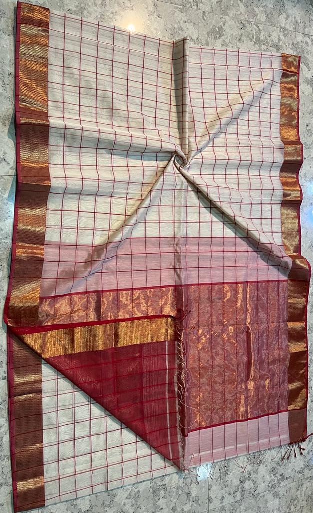 Maheshwari Handwoven Saree (Product Code 021)