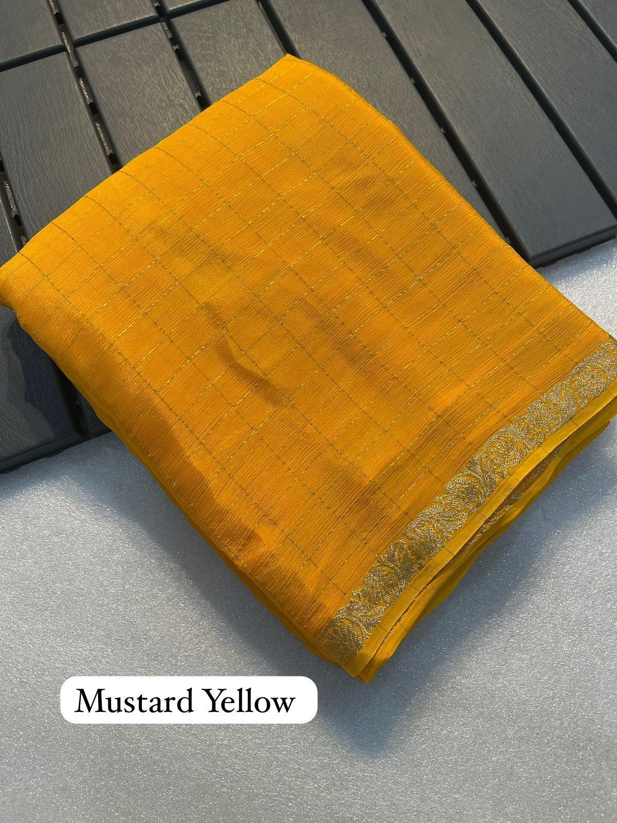 Pure Chinon Chiffon Saree With Pallu & Running Blouse- 001