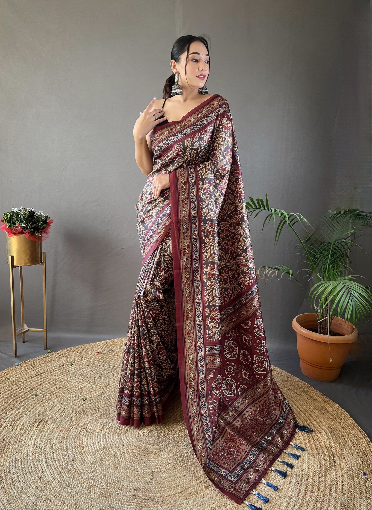 Elegant Silk Saree with Digital Print Concept-002