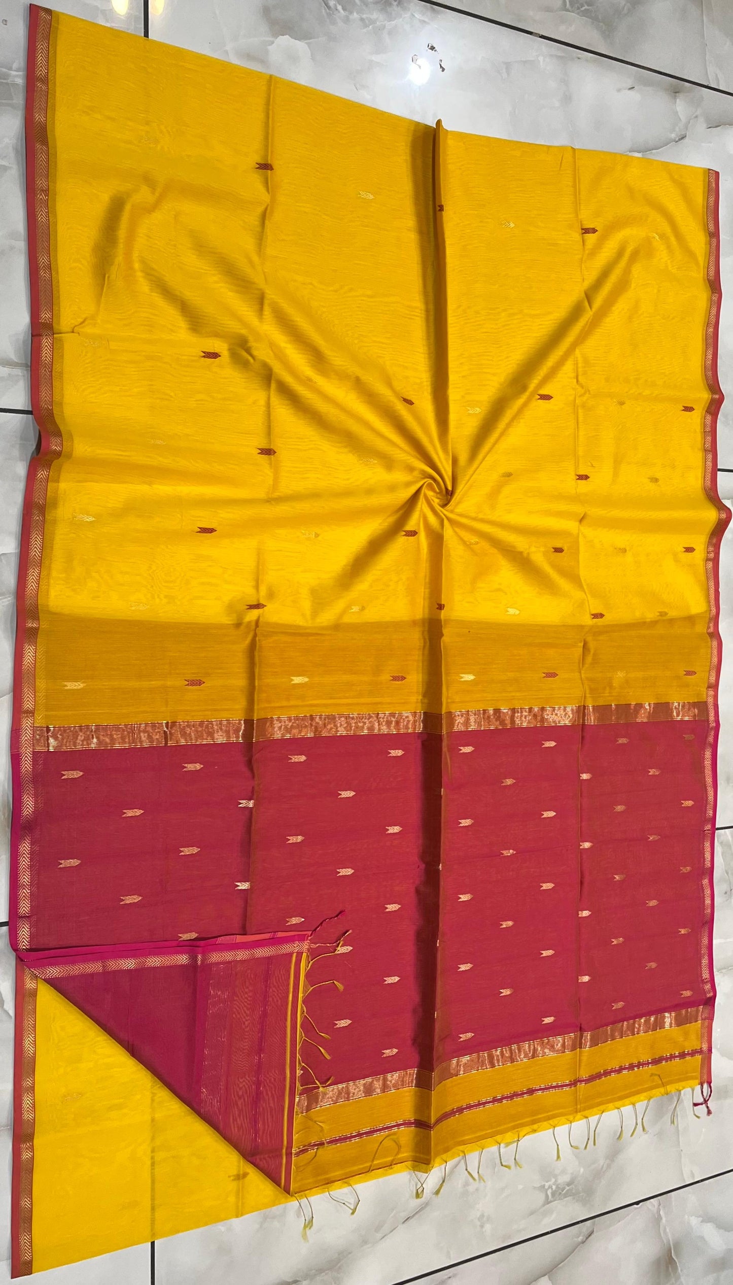 Maheshwari Saree in Handwoven Heritage Weave-055