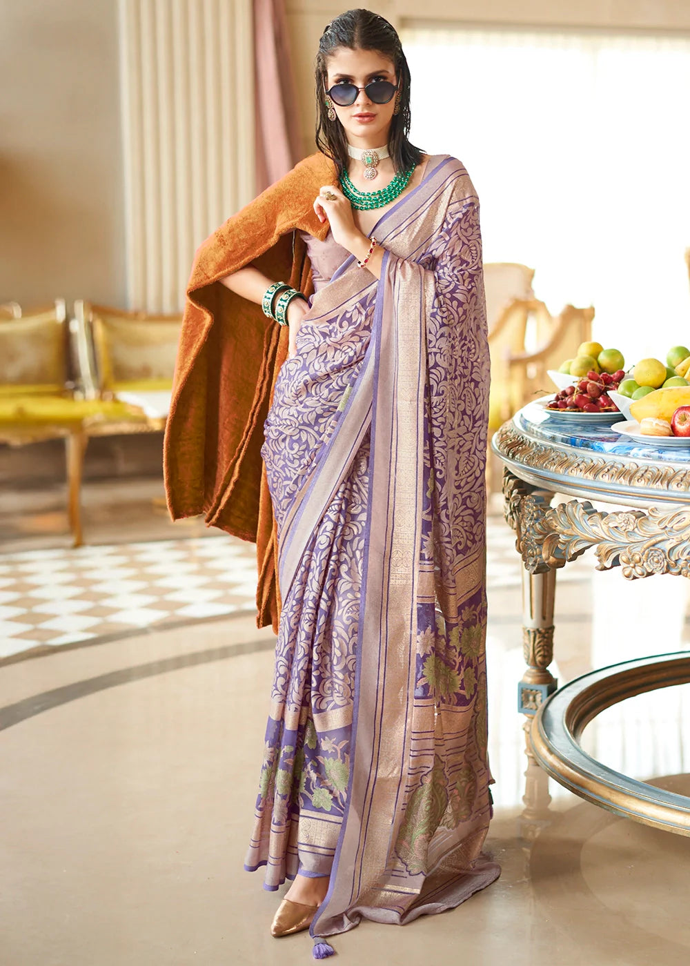Floral  Zari Weave Saree-002