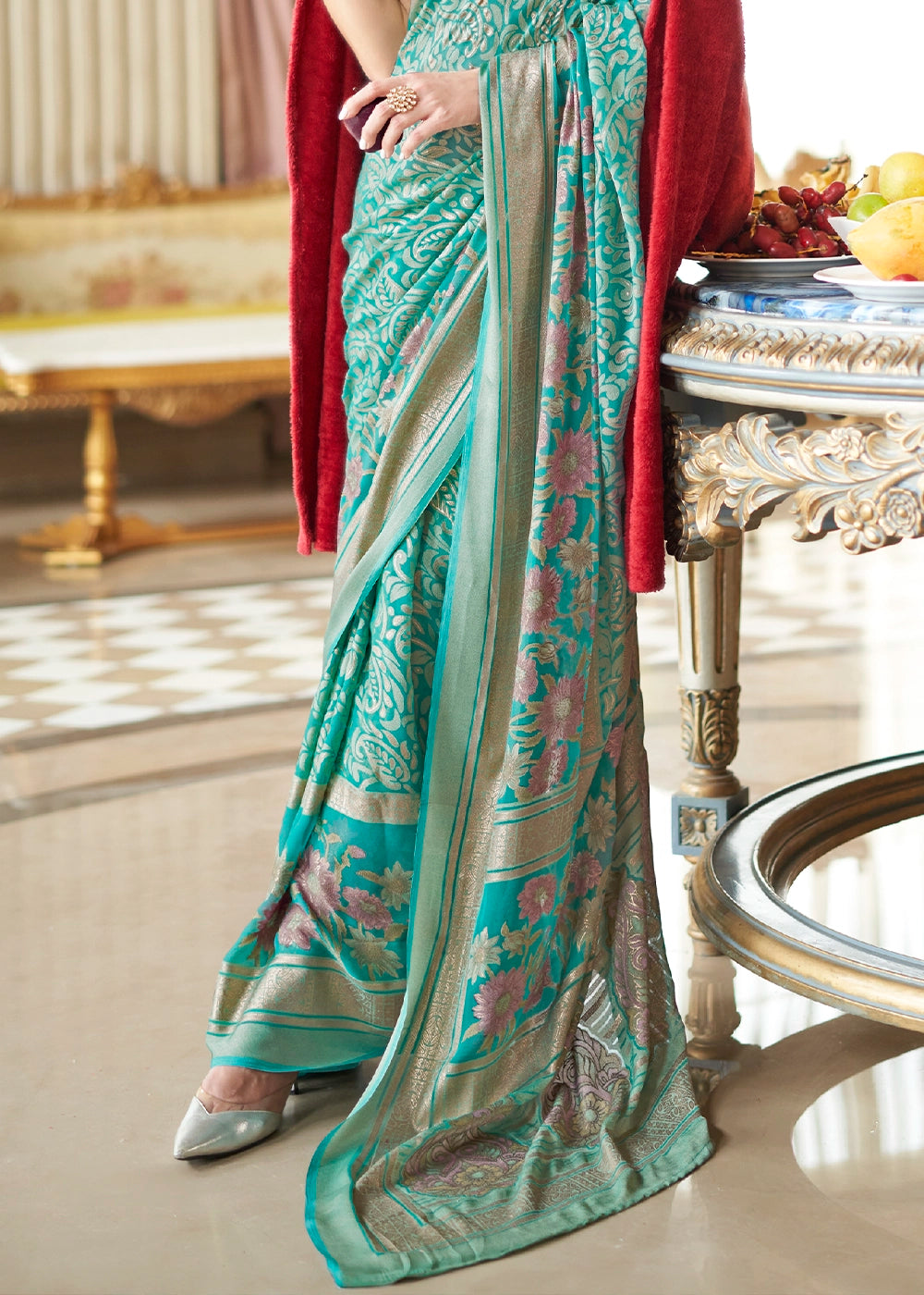 Floral  Zari Weave Saree-003
