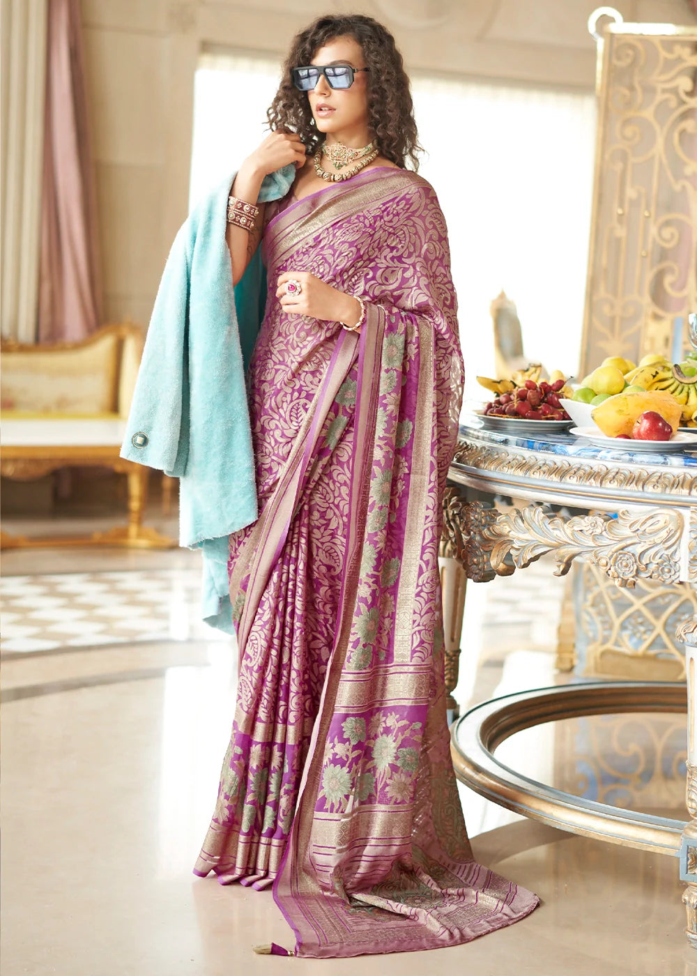 Floral  Zari Weave Saree-004