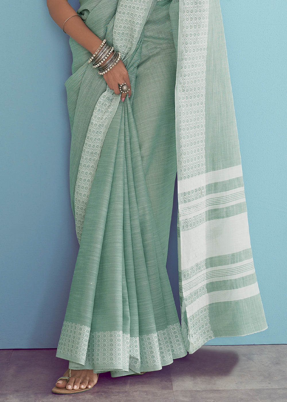 Soft Linen  Saree with Chikankari Woven Border-004