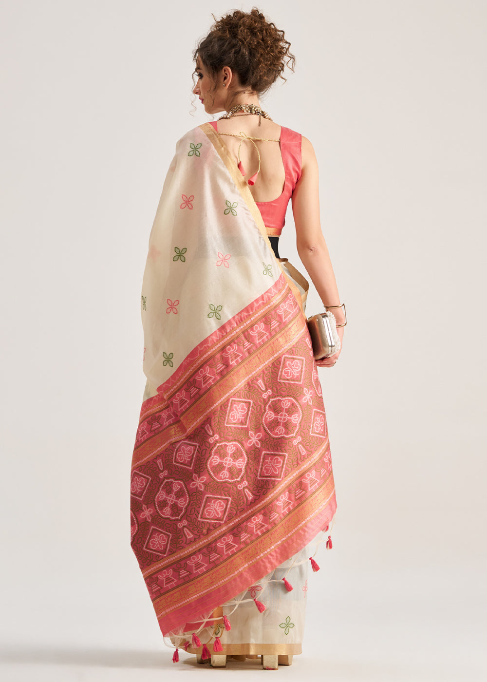 Blended Silk Saree with Woven Pallu-001