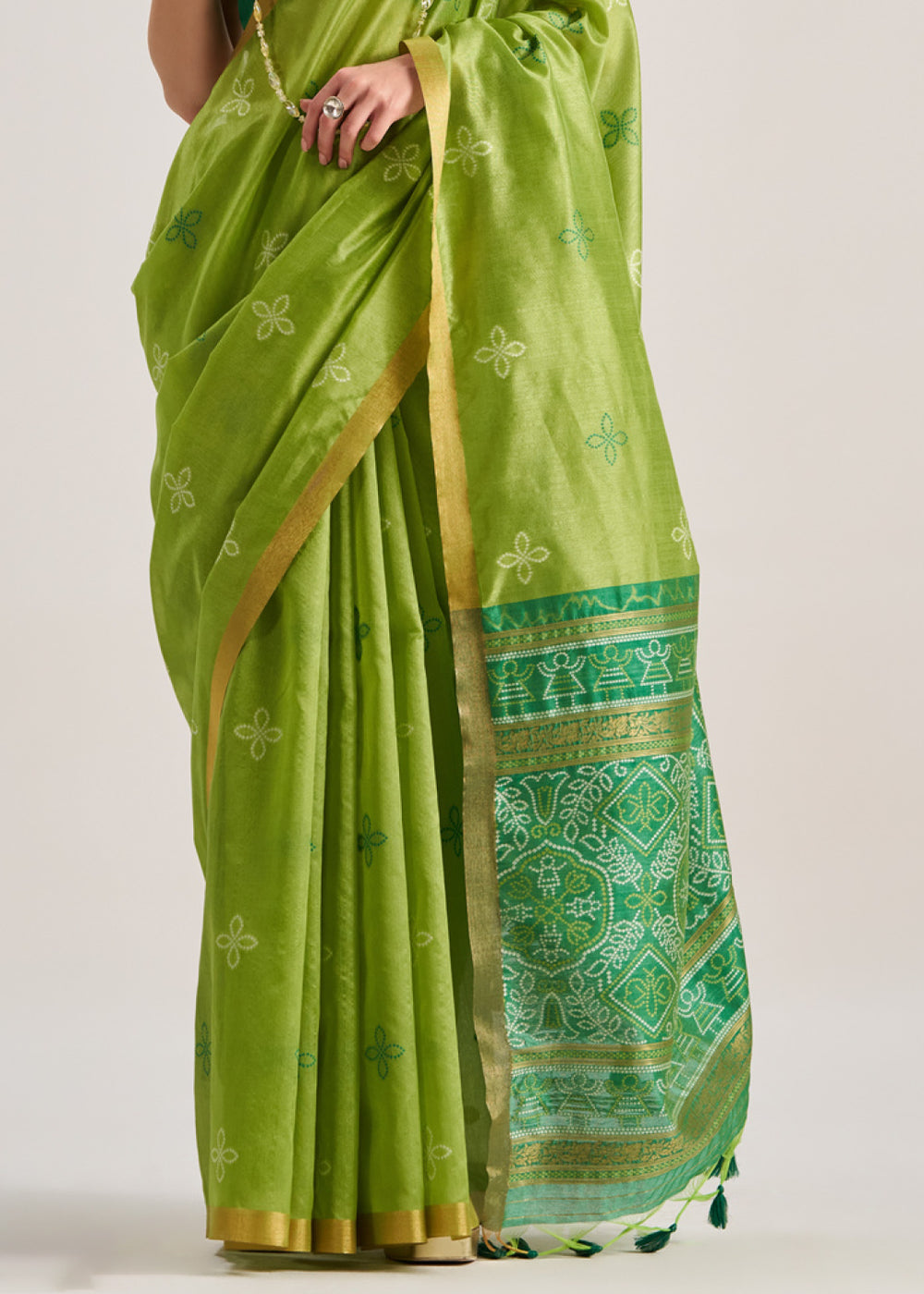 Blended Silk Saree with Woven Pallu-002