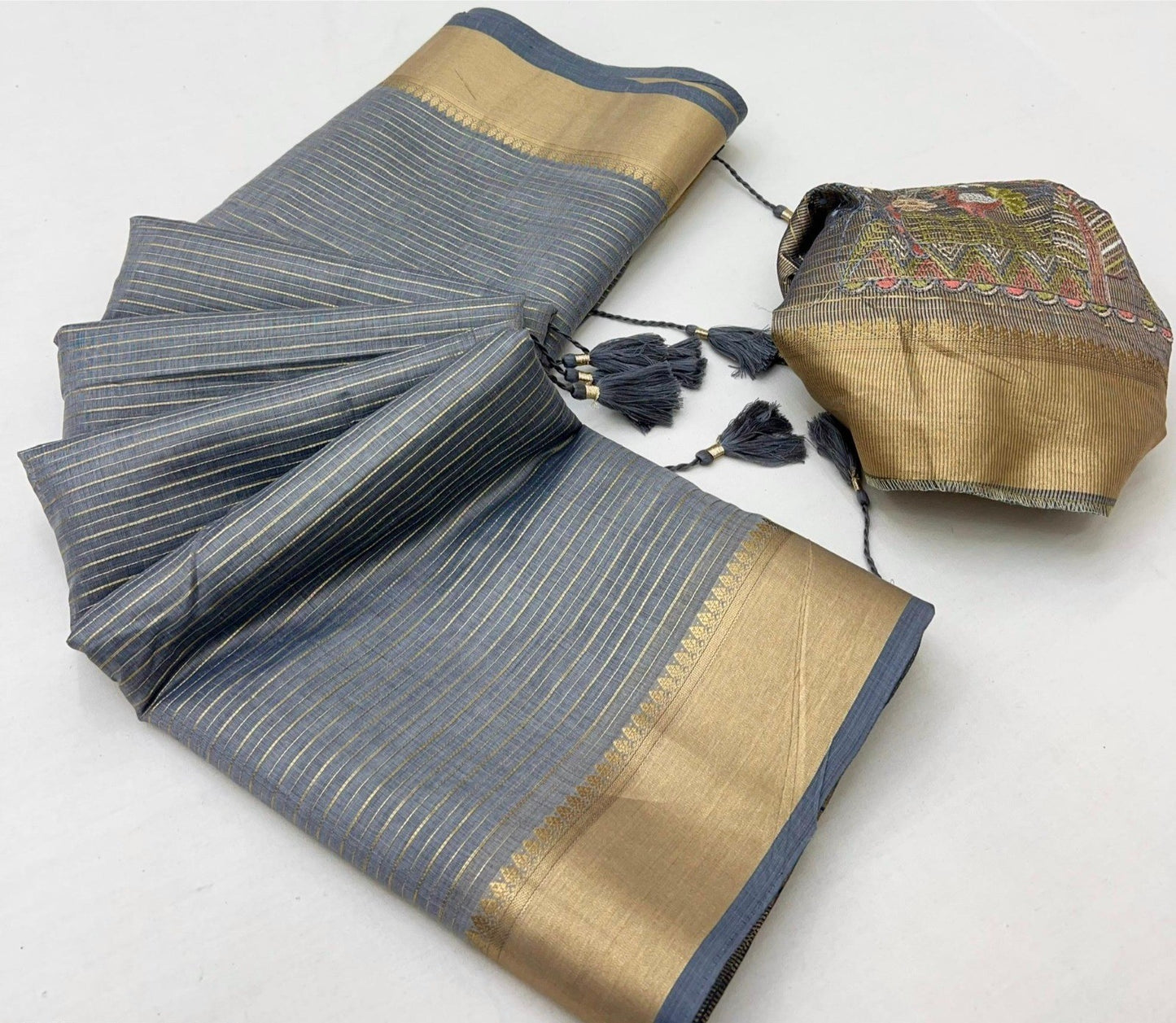 Linen Silk Saree with Golden Zari Border & Contrast Blouse-003
