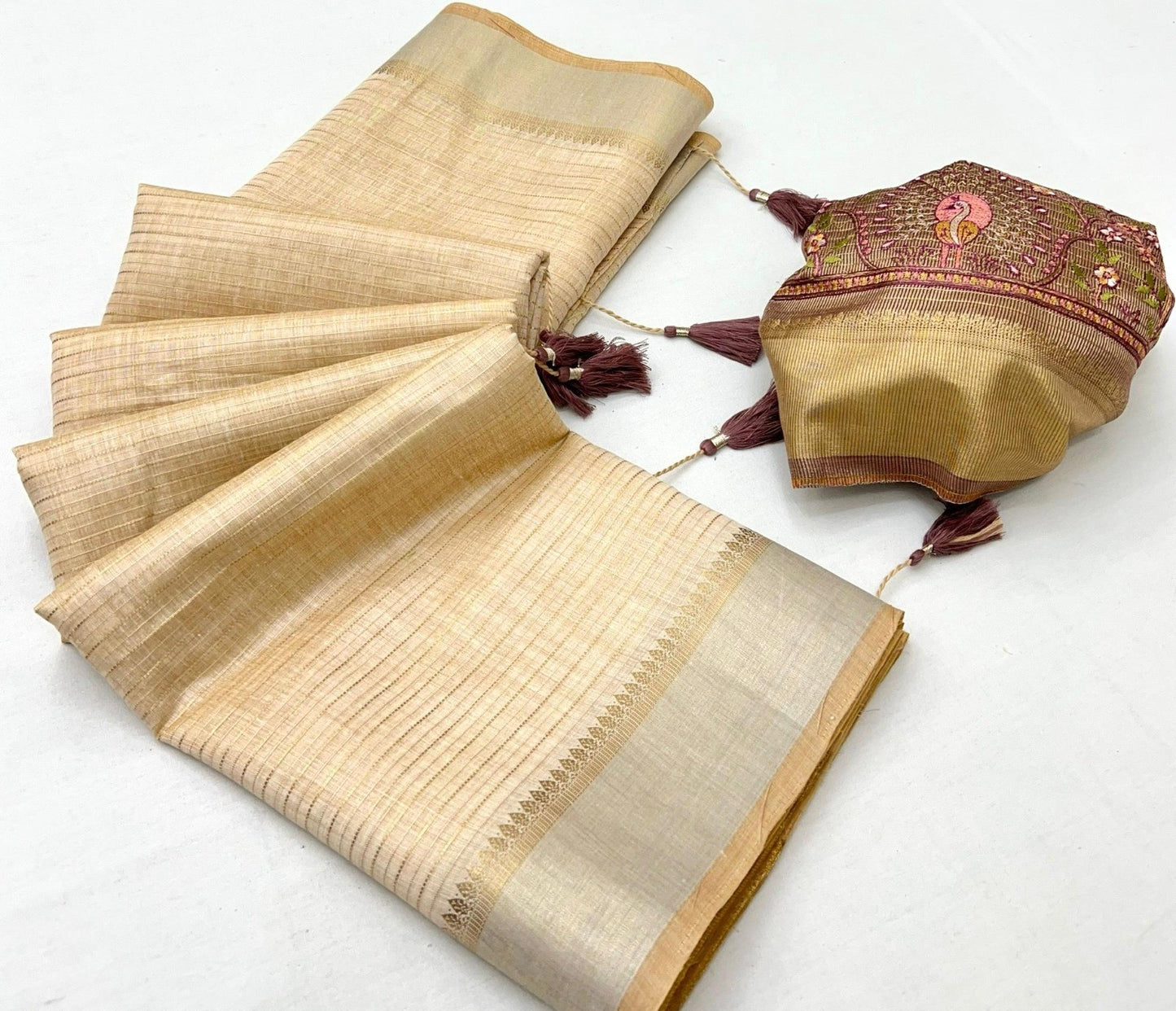 Linen Silk Saree with Golden Zari Border & Contrast Blouse-005