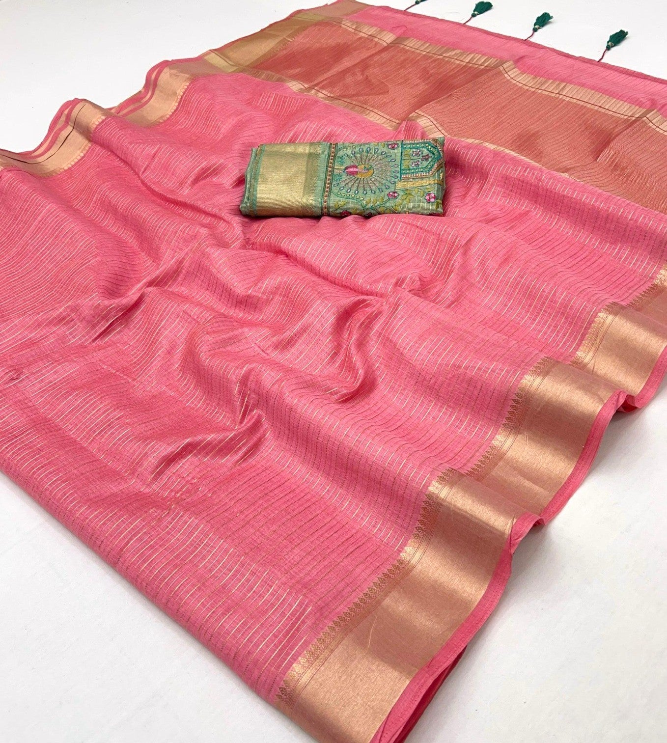 Linen Silk Saree with Golden Zari Border & Contrast Blouse-001