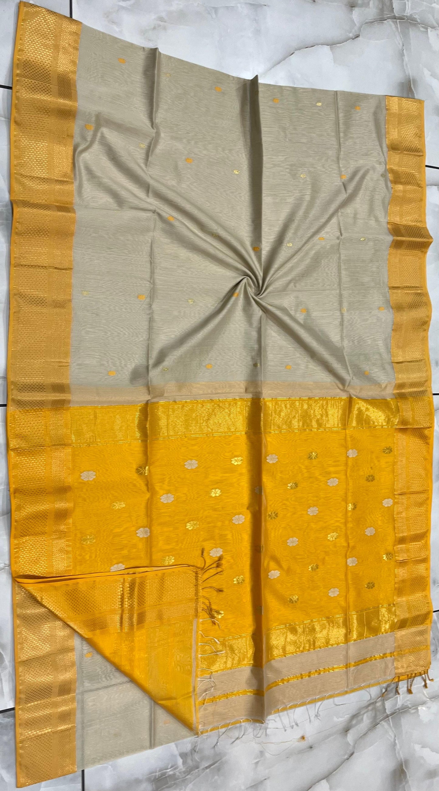 Maheshwari Saree in Handwoven Heritage Weave-027