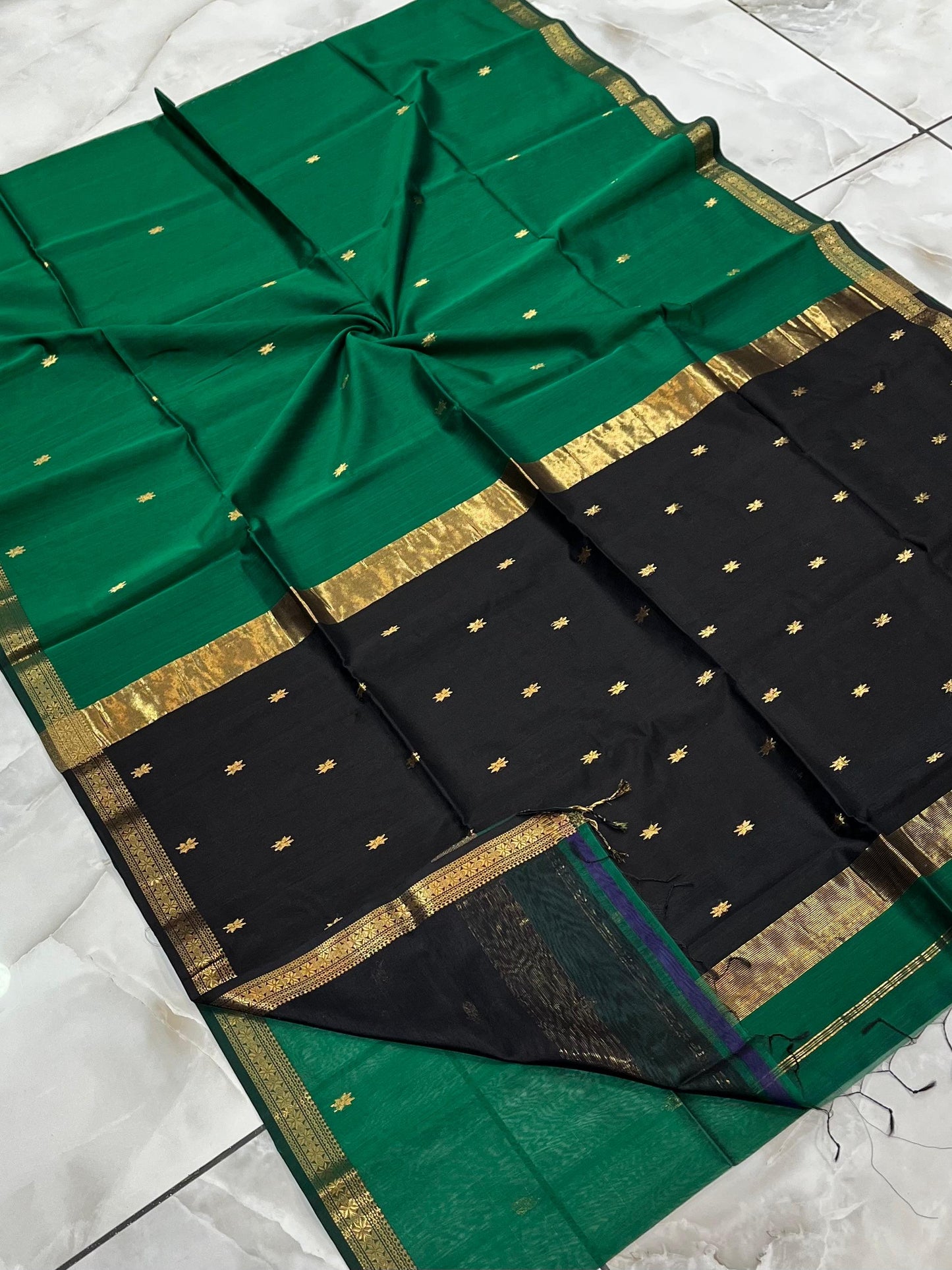 Maheshwari Saree in Handwoven Heritage Weave-011