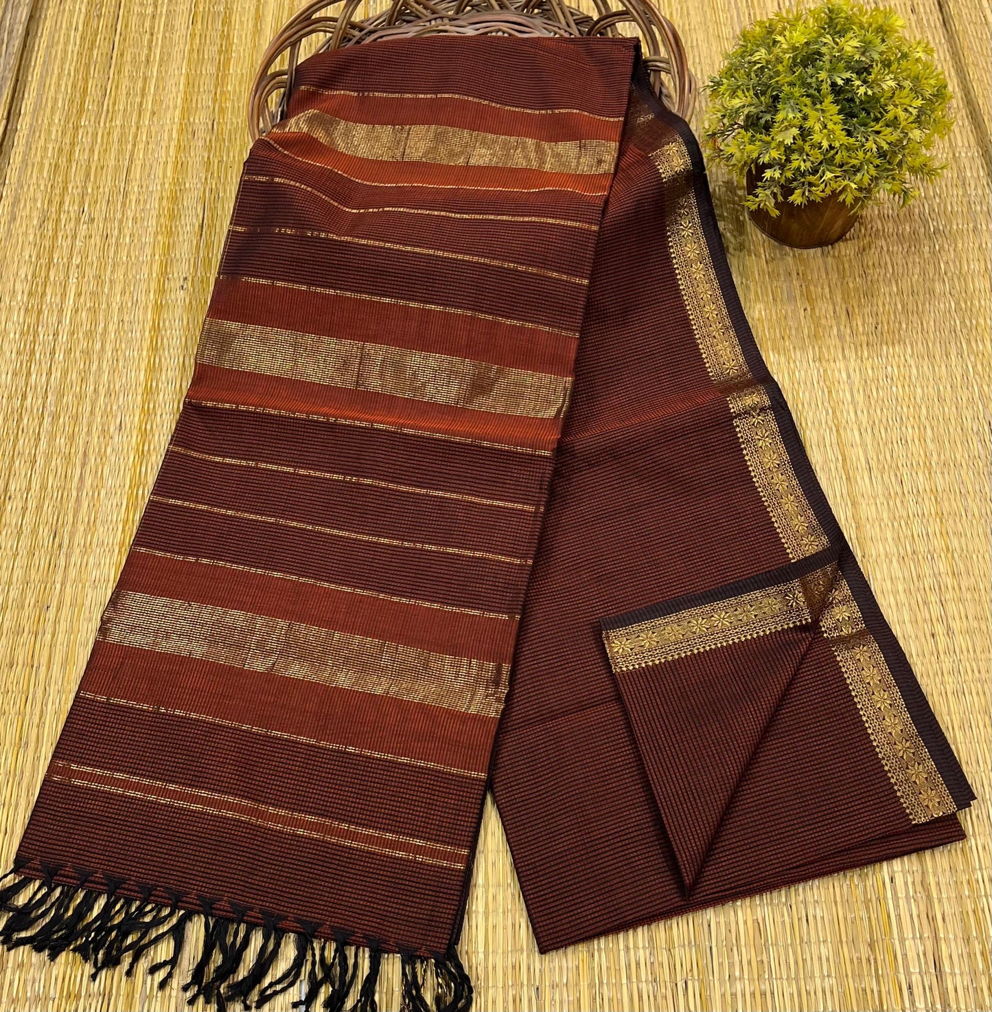 Maheshwari Saree in Handwoven Heritage Weave-071