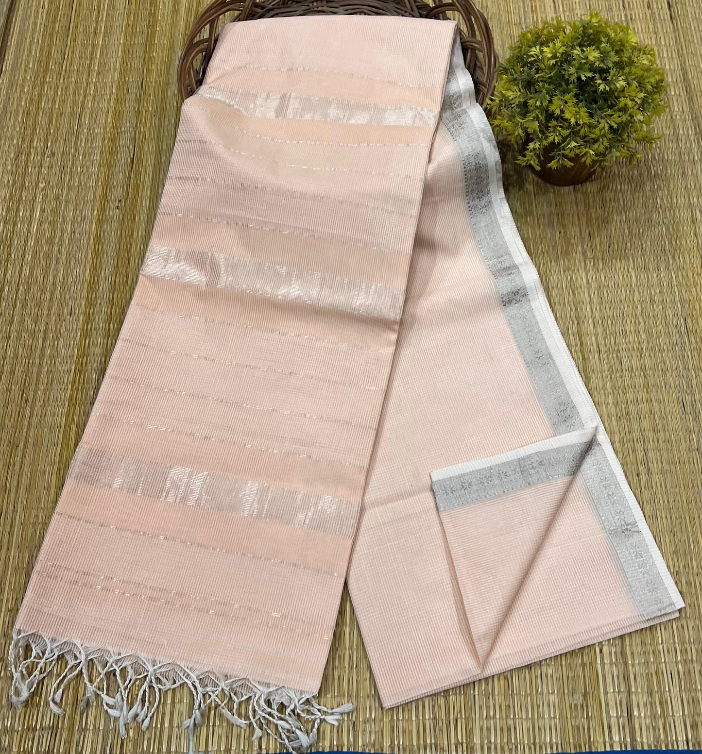 Maheshwari Saree in Handwoven Heritage Weave-090